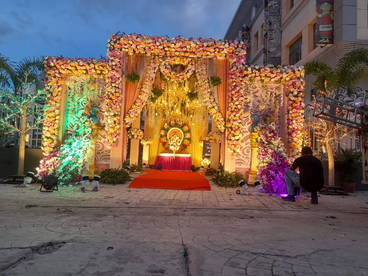 Golden Floral Canopy & Lounge #136 - BoB Caterer & Events Kolkata
